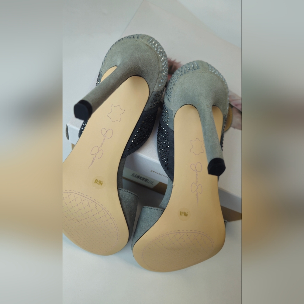 Jessica Simpson Elegant Gray Heels - Picture 8 of 10